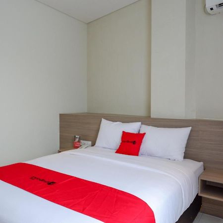 Reddoorz Near Exit Tol Banyumanik 2 Hotel Srondolwetan Buitenkant foto