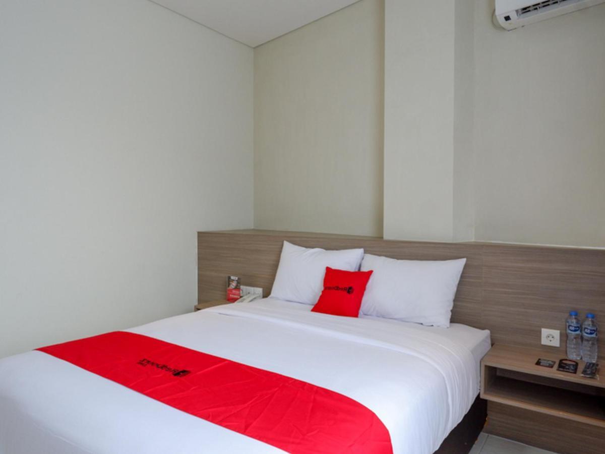 Reddoorz Near Exit Tol Banyumanik 2 Hotel Srondolwetan Buitenkant foto